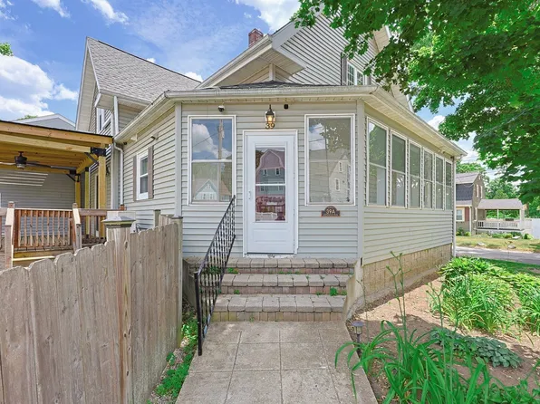 39 Johnston Ave Unit 1, Northbridge, MA 01534
