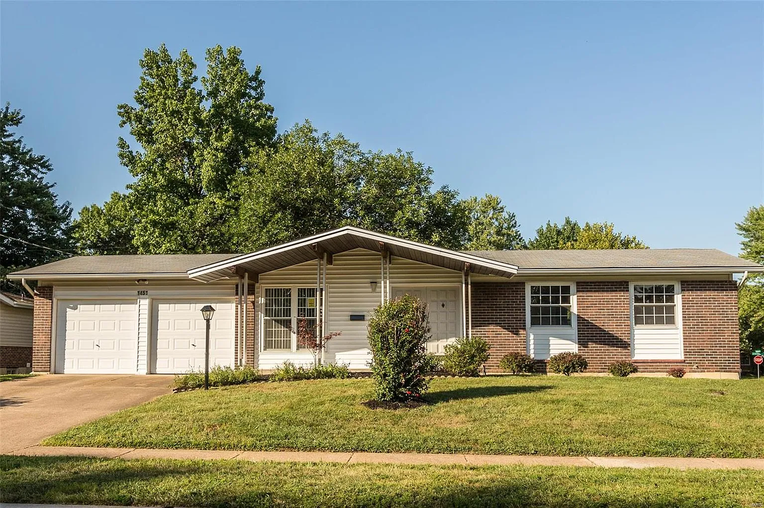 1451 Surfwood Dr photo 1
