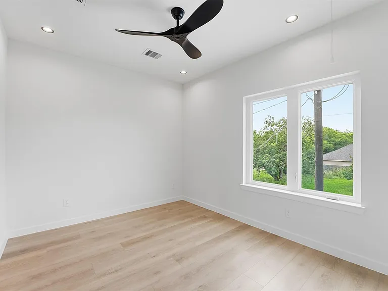 3708 Glenrose St #A — Photo 20