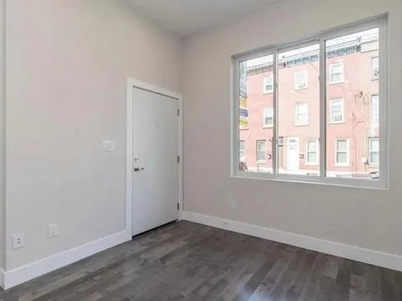 4th image of 1915 N 4th St APT 1