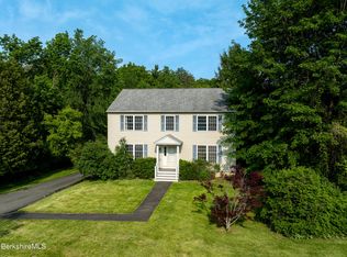 518 Water St, Williamstown, MA 01267