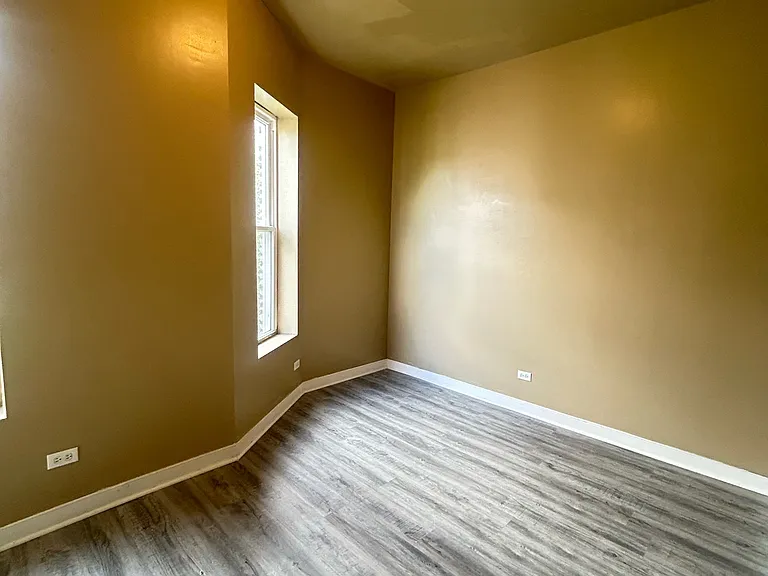 7836 S Emerald Ave #2 — Photo 16