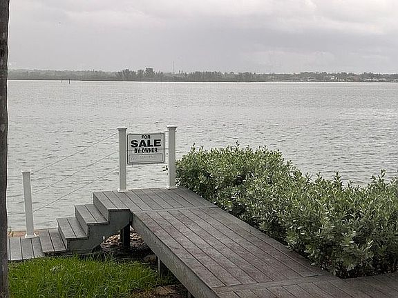 5th image of 475 Bath Club Blvd N