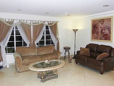 5th image of 5526 Sylvia Ave