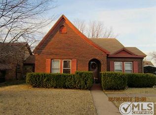 412 W Archer St, Jacksboro, TX 76458