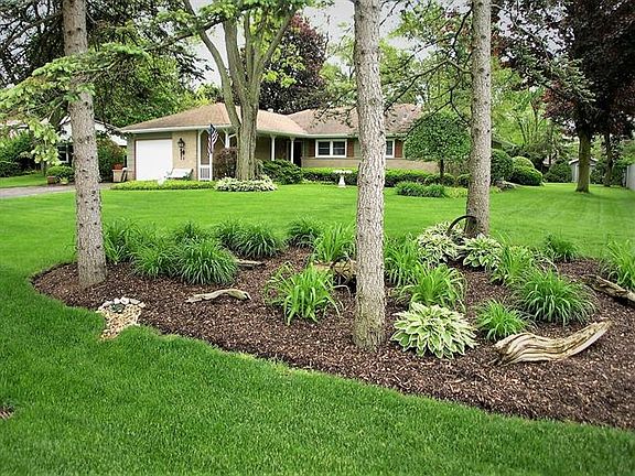 2nd image of 37 Lynnbrook Dr