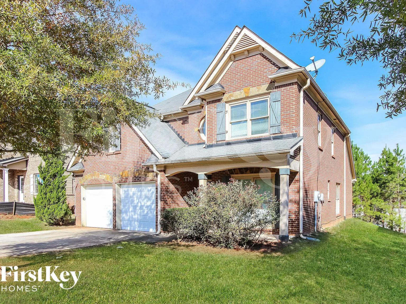 5 bed, 3.5 bath, 2400 sqft, $2,300 — Photo 3