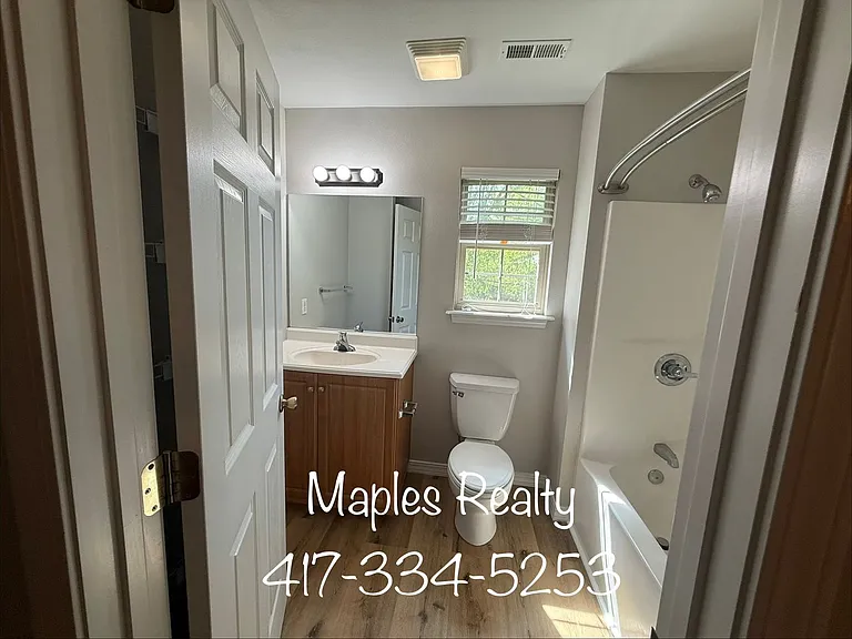 141 Scotch Pine Ct — Photo 24