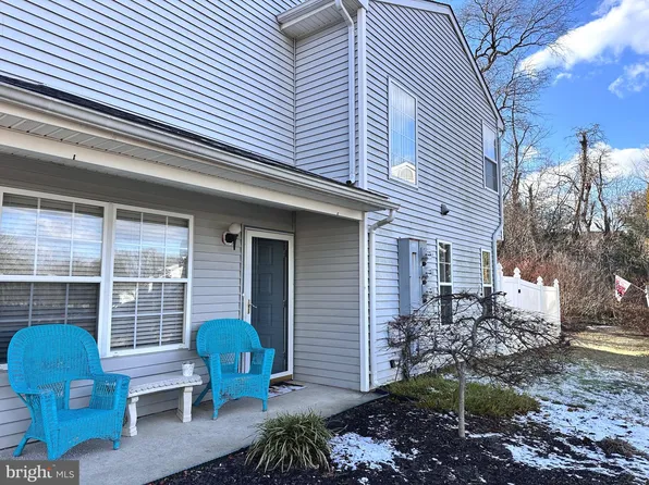 400 Accolon Ct, Mantua, NJ 08051