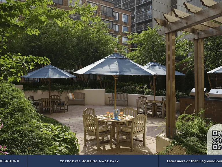 500 W 56th St #1905 — Photo 23