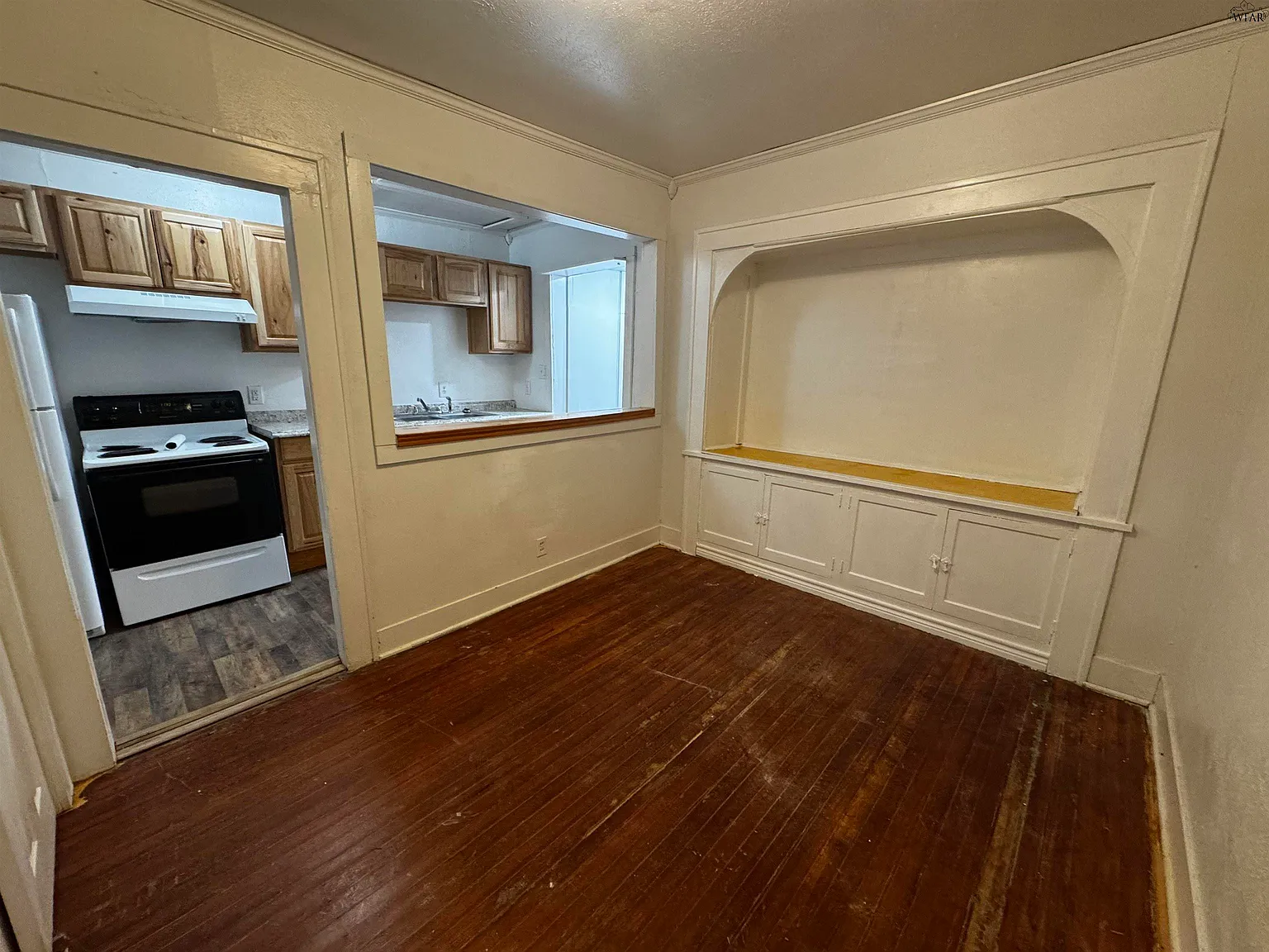 2 bed, 1.0 bath, 1066 sqft, $950 — Photo 2