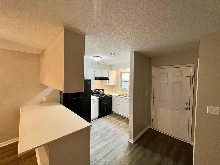 905 Brett Dr #E — Photo 18