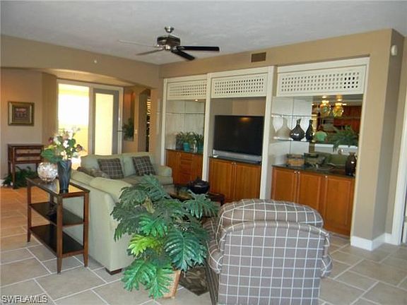 4th image of 740 Waterford Dr Unit 304