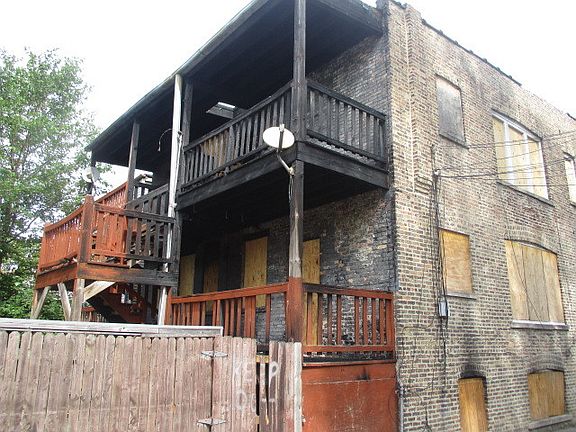4th image of 814 N Latrobe Ave