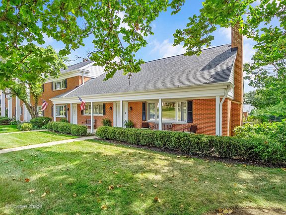 2nd image of 506 Chanticleer Ln