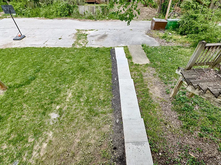 1421 N Park Pl — Photo 75