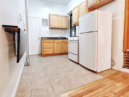 Rented by Union Square Property Management | media 8