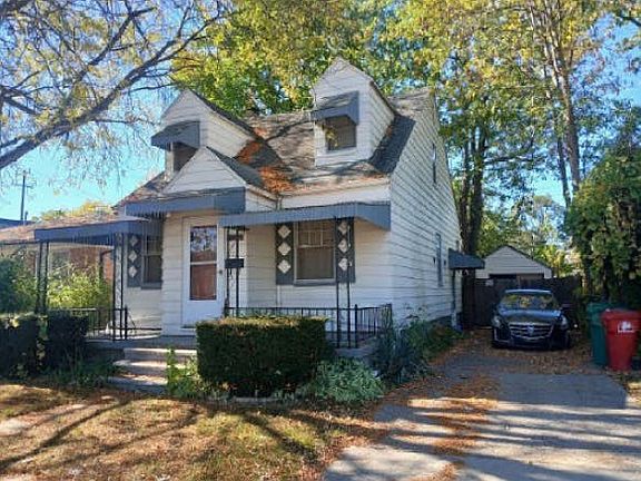 3rd image of 22029 Rein Ave