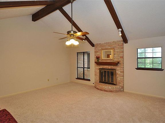 3rd image of 11310 Ashwood Dr