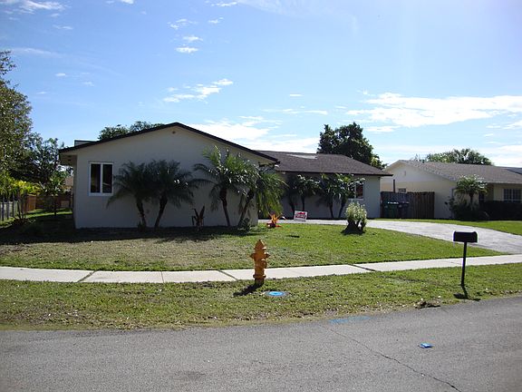 2nd image of 19605 SW 87th Pl