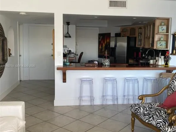 11930 N Bayshore Dr APT 1006, North Miami, FL 33181