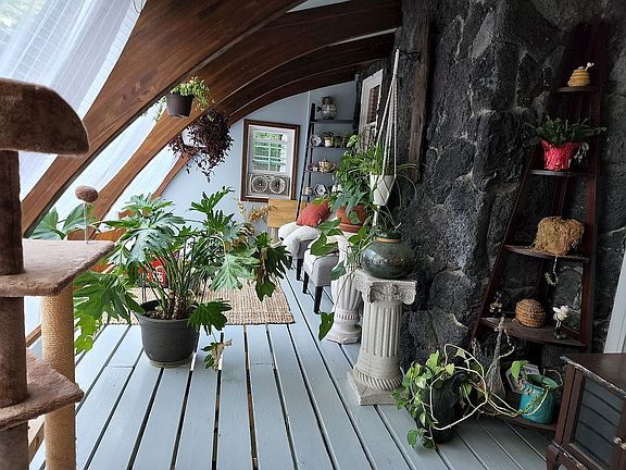 Upstairs of solarium
