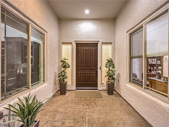 5th image of 11 Isleworth Dr