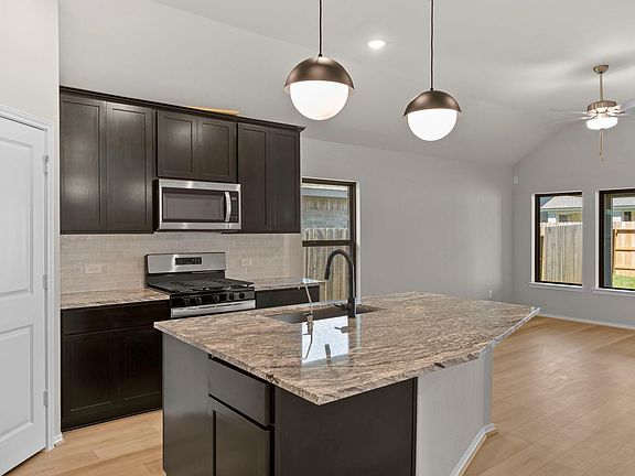5th image of 1016 Shoal Creek Trl