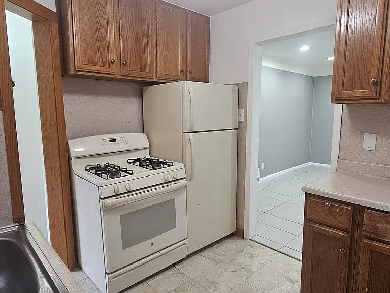 6529 Rockdale St — Photo 14