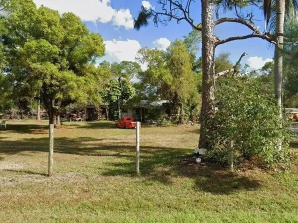 6941 Eastwood Acres Rd, Fort Myers, FL 33905