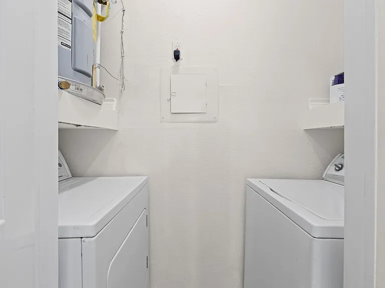 3001 Cedar St #A-214 — Photo 20