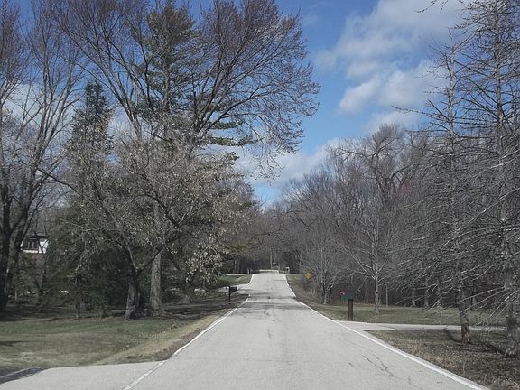 4th image of 211 N Haman Rd