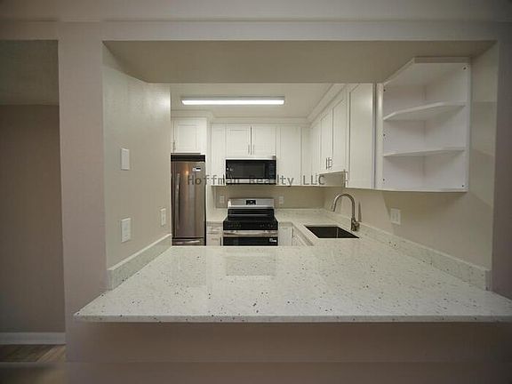 4th image of 603 S Melville Ave APT 1