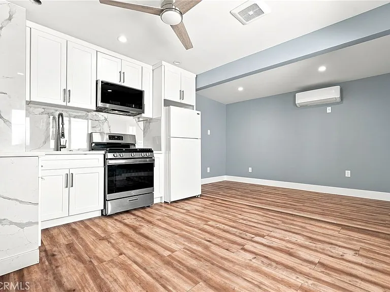 14061 Herron St — Photo 2