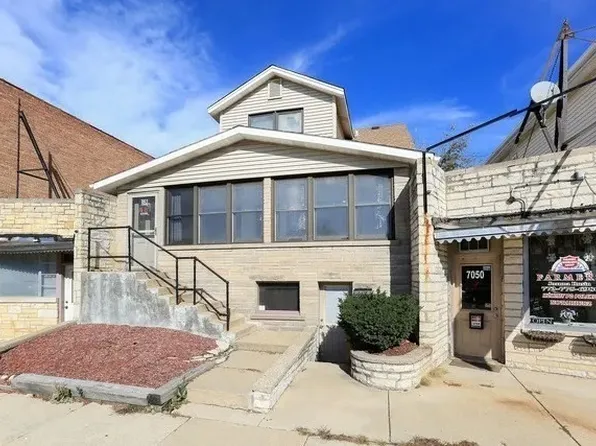 7050 W Higgins Ave #1E, Chicago, IL 60656