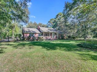 229 W Meadow Dr, Ridgeville, SC 29472