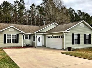 9881 Merry Ln, Murrells Inlet, SC 29576