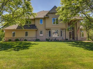 2079 Royale Ct, Eagan, MN 55122