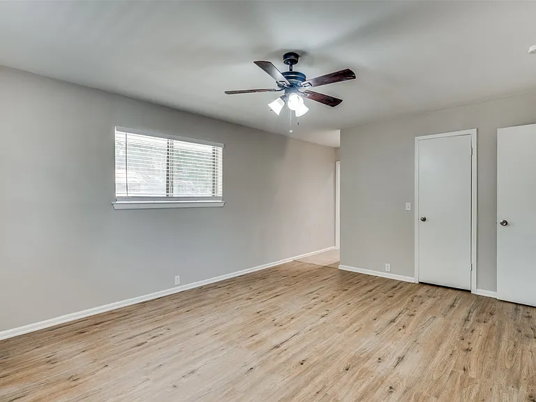 2925 Elsinor Dr — Photo 16