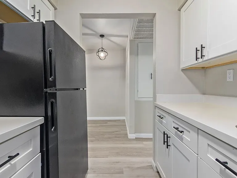 3405 E Pinchot Ave #11 — Photo 1
