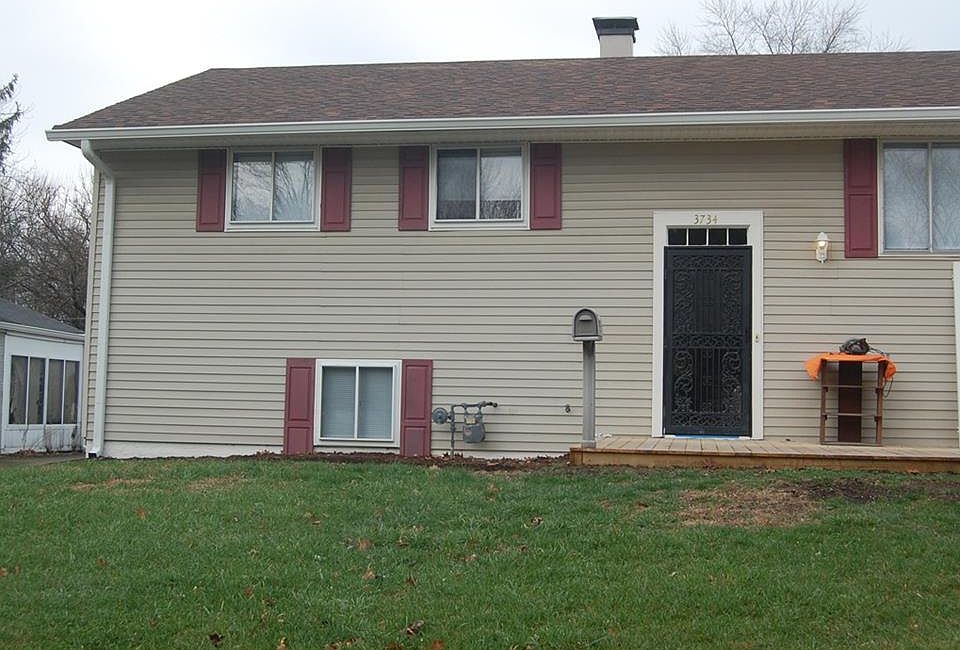 1st image of 3734 N Richardt Ave