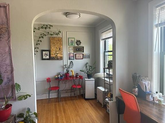 3rd image of 4505 N Lincoln Ave APT 3G