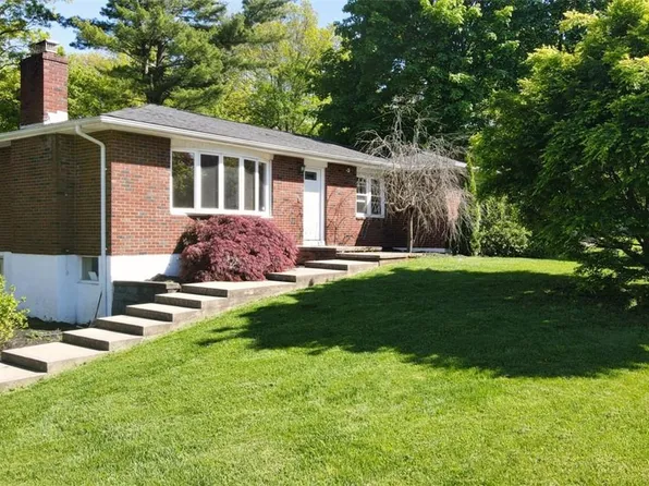 37 Oxford Road, New Windsor, NY 12553