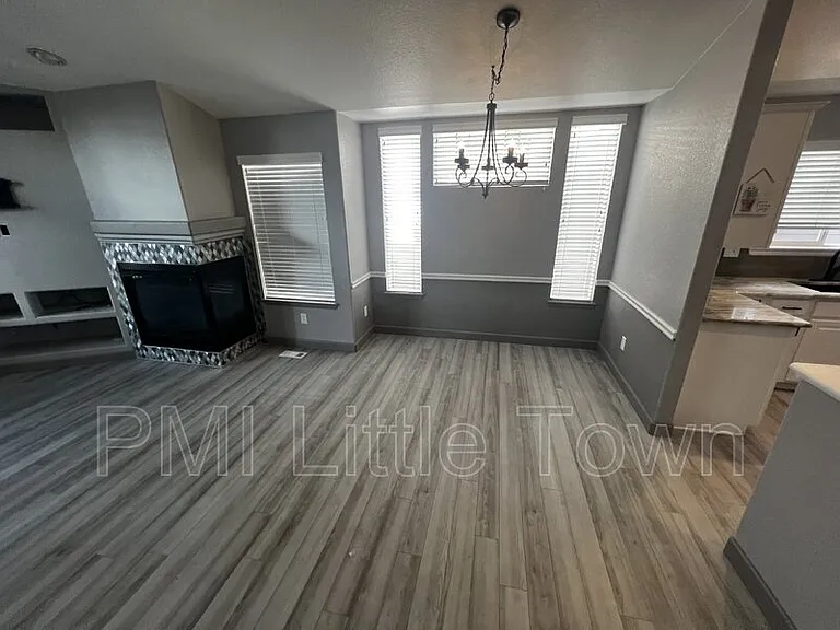 10647 W Bellwood Pl — Photo 6