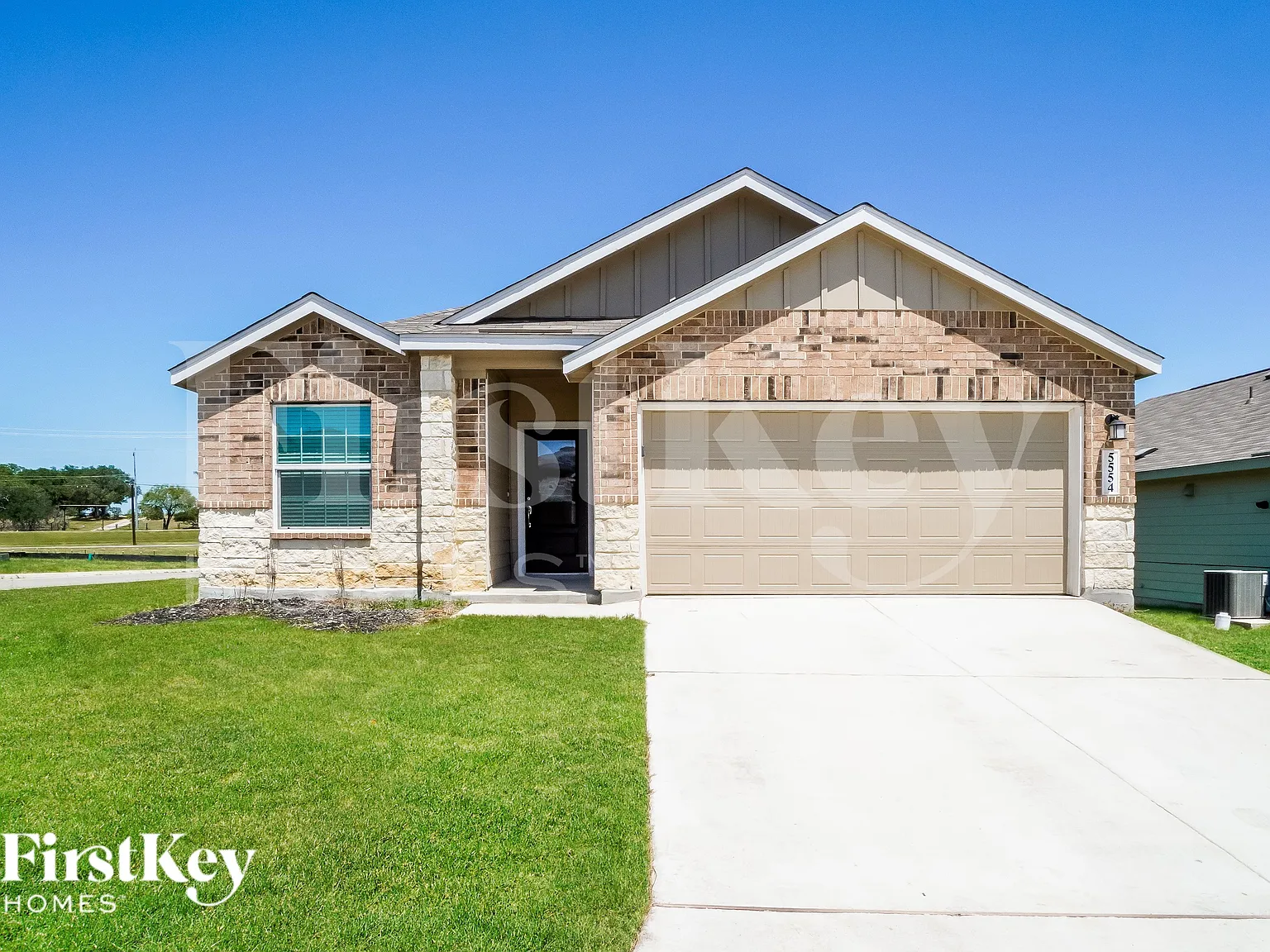 3 bed, 2.0 bath, 1675 sqft, $1,830 — Photo 1