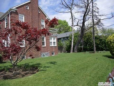 4th image of 552 W Olive St