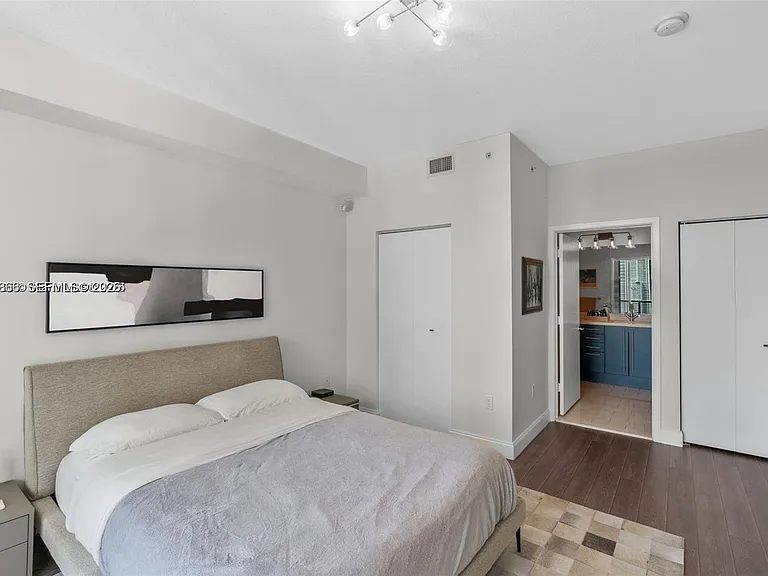 79 SW 12th St #2204 — Photo 14