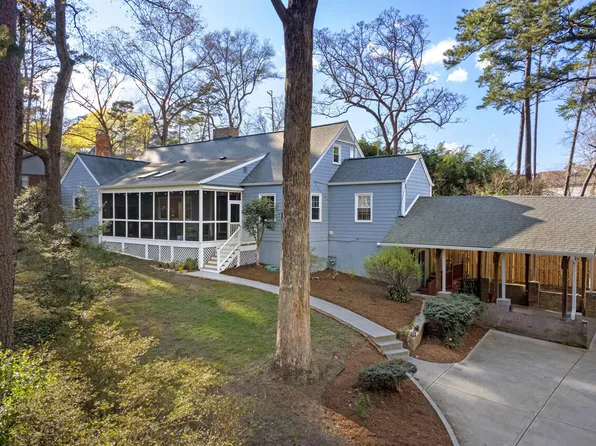 122 W Woodridge Dr, Durham, NC 27707