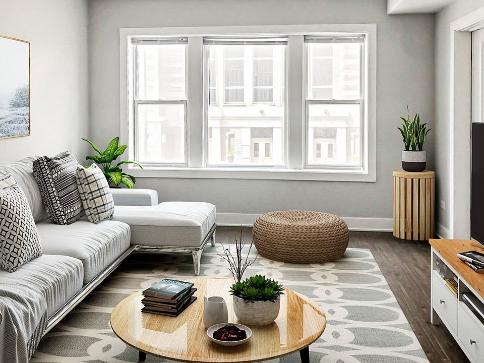 1st image of 1607 W Foster Ave #3W