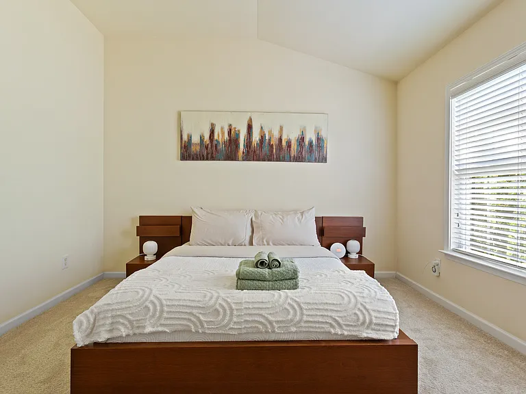 Pecan Knoll Dr — Photo 30